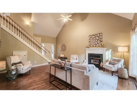 4466 Galewood Street Lake Oswego OR 97035