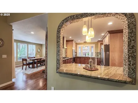 4466 Galewood Street Lake Oswego OR 97035