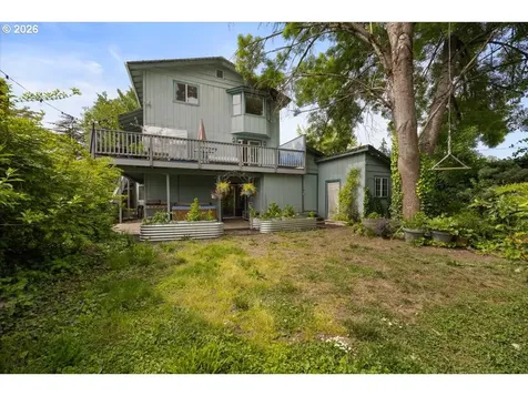 847 NW 5th Street Grants Pass OR 97526