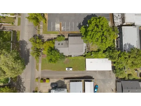 847 NW 5th Street Grants Pass OR 97526