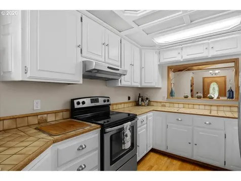 847 NW 5th Street Grants Pass OR 97526