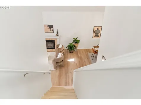 9332 SW 42nd Avenue Portland OR 97219