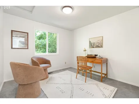9332 SW 42nd Avenue Portland OR 97219