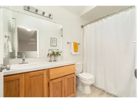 9332 SW 42nd Avenue Portland OR 97219