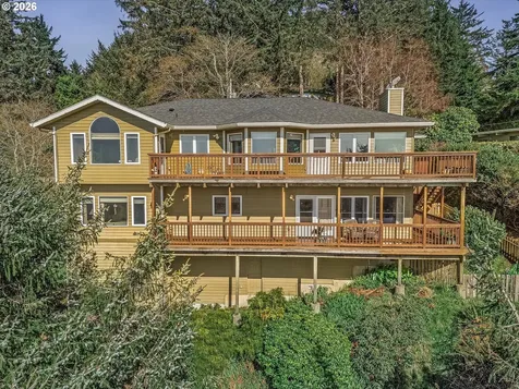 407 King Street Yachats OR 97498