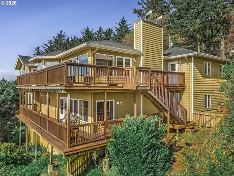 407 King Street Yachats OR 97498