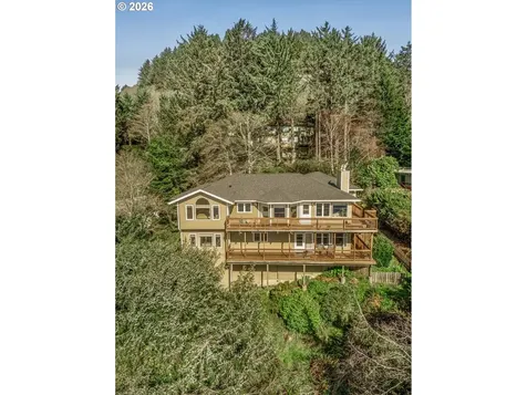 407 King Street Yachats OR 97498