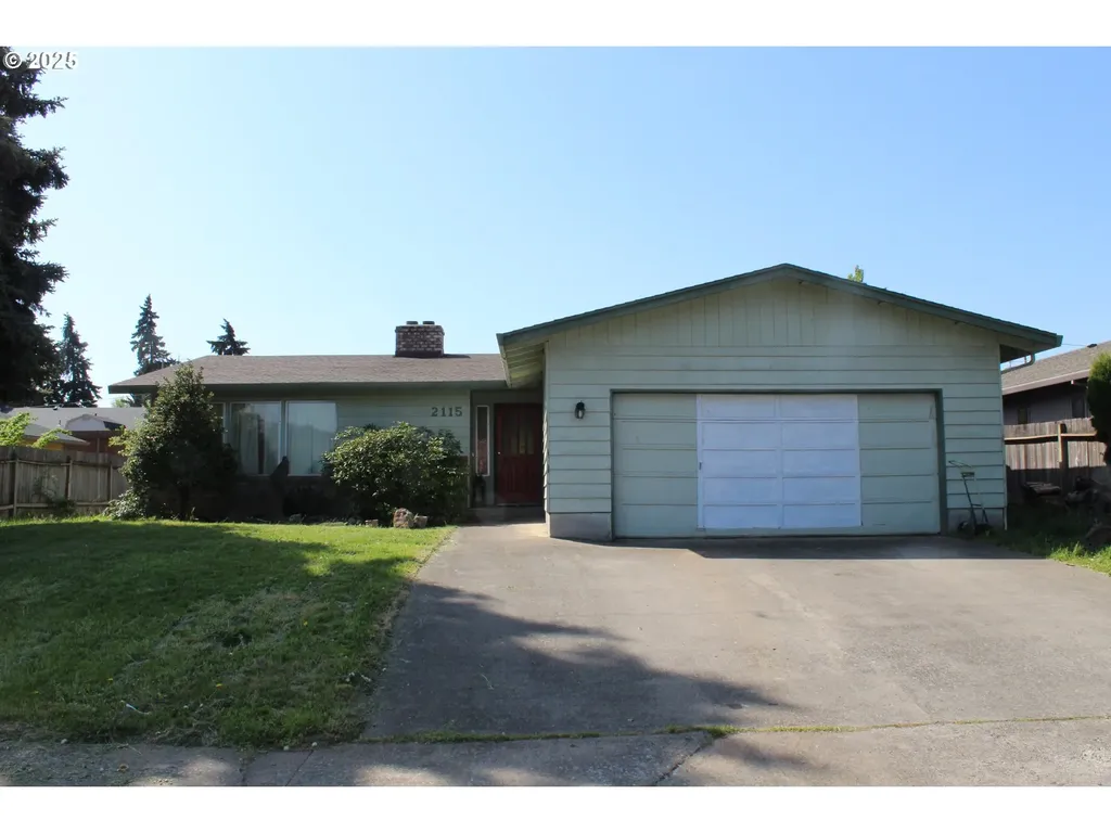 2115 Eugene Street Hood River OR 97031