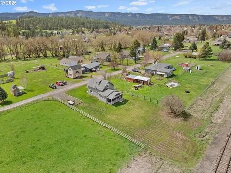 205 Riverside Avenue Wallowa OR 97885