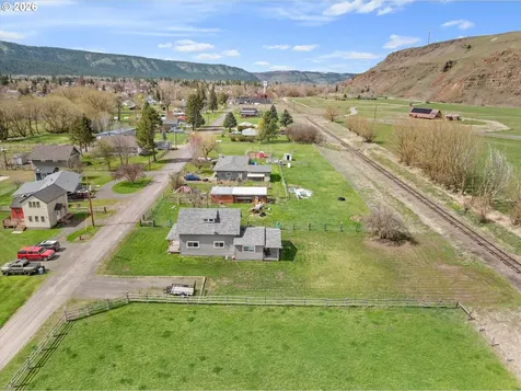 205 Riverside Avenue Wallowa OR 97885