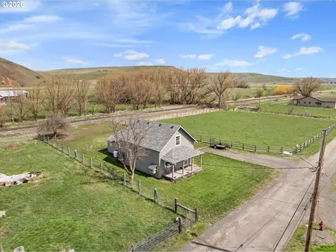 205 Riverside Avenue Wallowa OR 97885