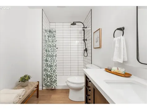 5308 SE Raymond Street Portland OR 97206