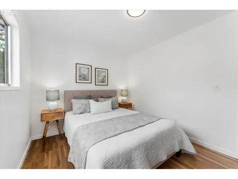 5308 SE Raymond Street Portland OR 97206