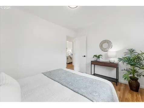 5308 SE Raymond Street Portland OR 97206
