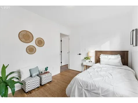 5308 SE Raymond Street Portland OR 97206