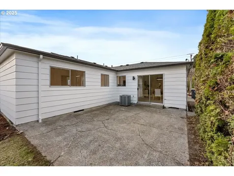 5308 SE Raymond Street Portland OR 97206