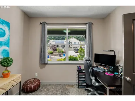 1644 Centennial Drive Silverton OR 97381