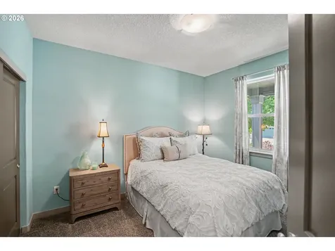1644 Centennial Drive Silverton OR 97381