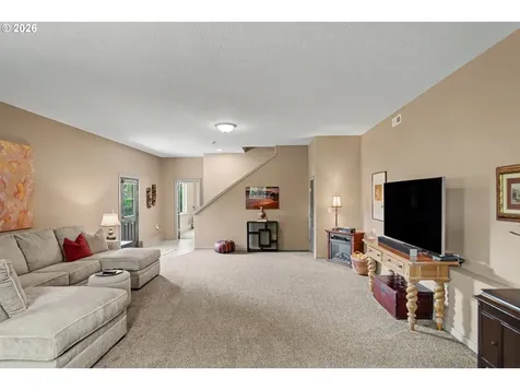 1644 Centennial Drive Silverton OR 97381