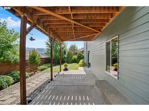 1644 Centennial Drive Silverton OR 97381