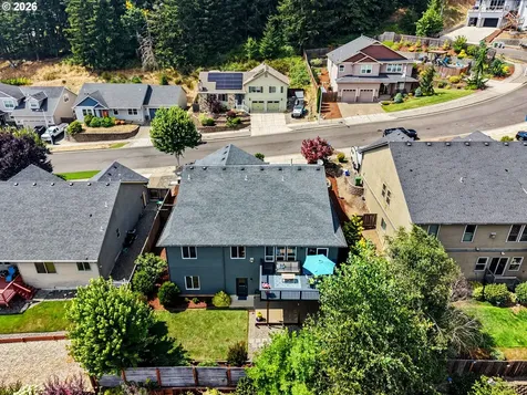 1644 Centennial Drive Silverton OR 97381