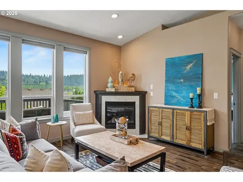 1644 Centennial Drive Silverton OR 97381