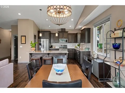 1644 Centennial Drive Silverton OR 97381