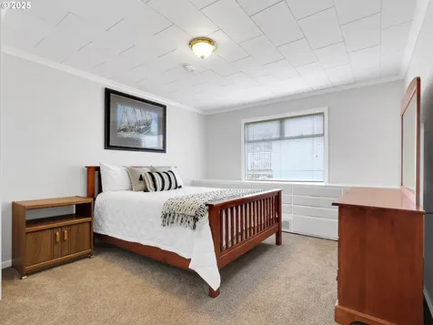 15 Auburn Avenue Astoria OR 97103