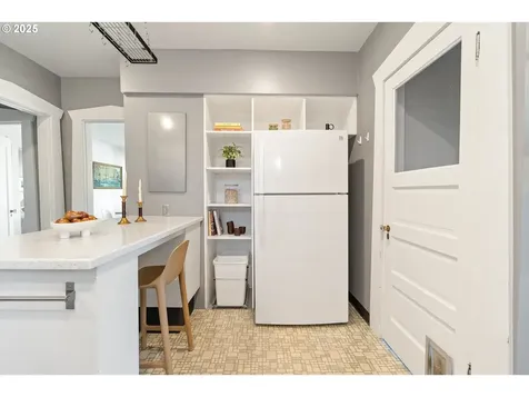 1842 NE 54th Avenue Portland OR 97213
