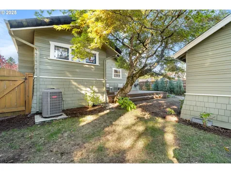 1842 NE 54th Avenue Portland OR 97213