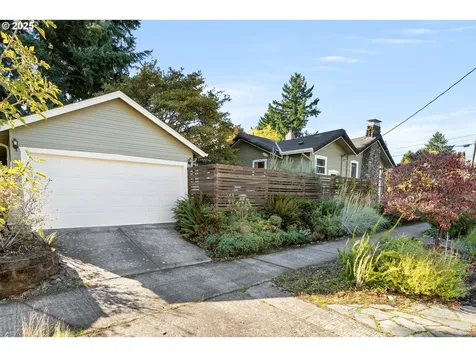 1842 NE 54th Avenue Portland OR 97213