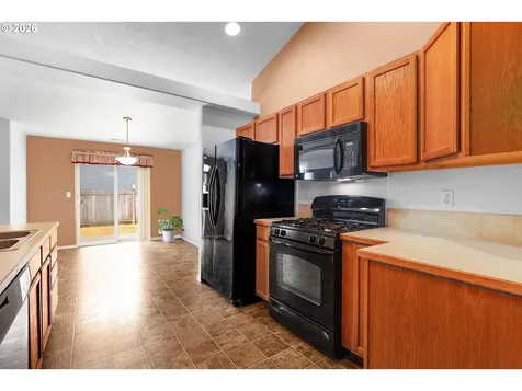 176 Othello Avenue Roseburg OR 97471