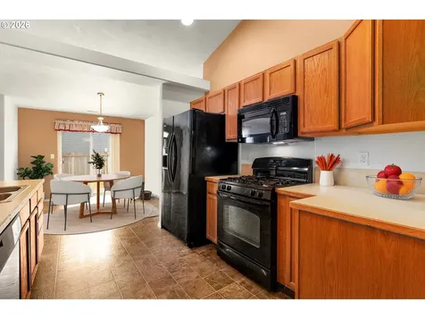 176 Othello Avenue Roseburg OR 97471
