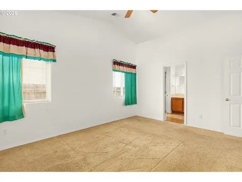 176 Othello Avenue Roseburg OR 97471