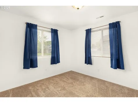176 Othello Avenue Roseburg OR 97471