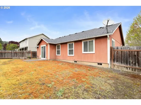 176 Othello Avenue Roseburg OR 97471