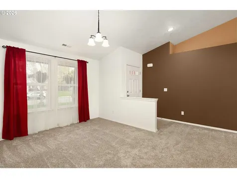 176 Othello Avenue Roseburg OR 97471