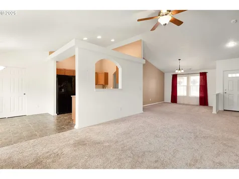 176 Othello Avenue Roseburg OR 97471