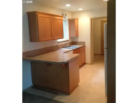 844 SE 117th Avenue Portland OR 97216