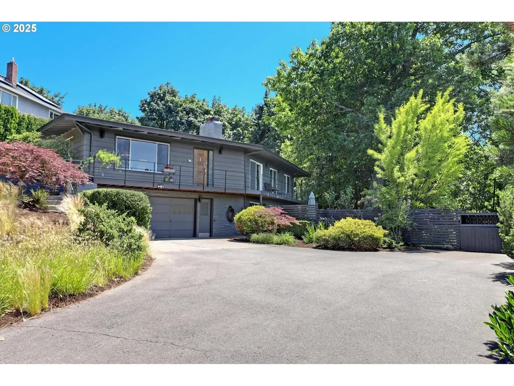 8300 NW Reed Drive Portland OR 97229