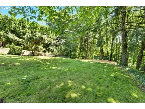 8300 NW Reed Drive Portland OR 97229