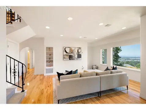 2647 W 29th Avenue Eugene OR 97405