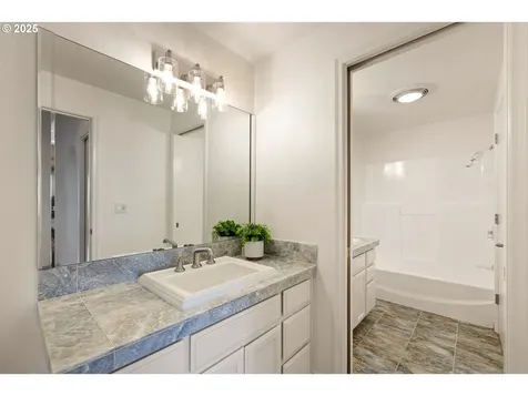 2647 W 29th Avenue Eugene OR 97405