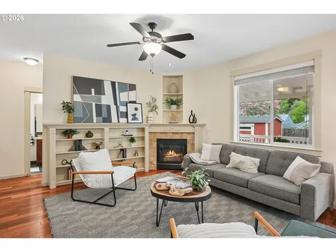 4515 SE Gladstone Street Portland OR 97206