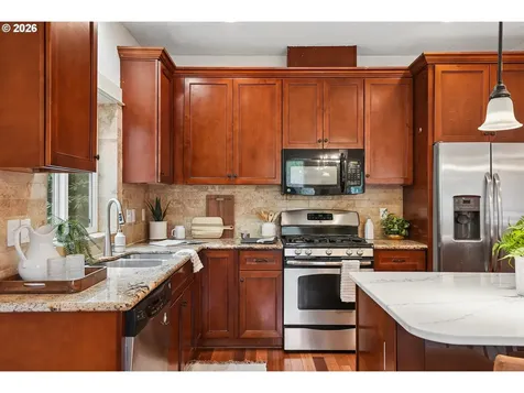 4515 SE Gladstone Street Portland OR 97206