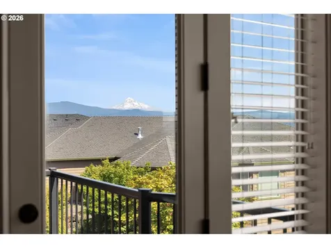 742 W Chestnut Street Washougal WA 98671
