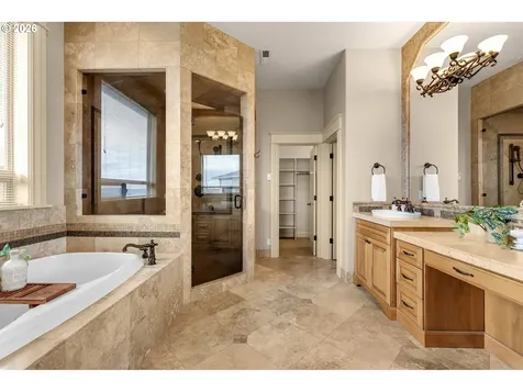 742 W Chestnut Street Washougal WA 98671