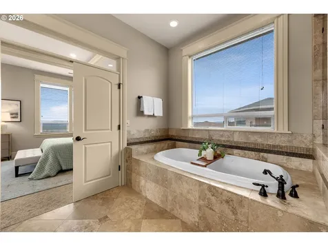 742 W Chestnut Street Washougal WA 98671