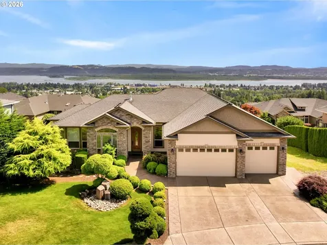 742 W Chestnut Street Washougal WA 98671