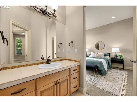 742 W Chestnut Street Washougal WA 98671